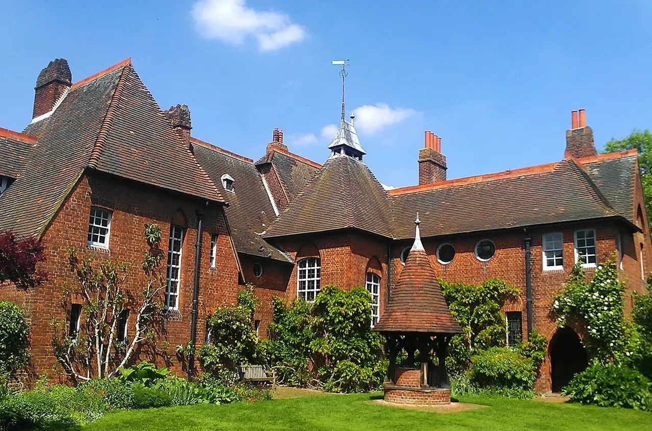 Philip_Webb's_Red_House_in_Upton
