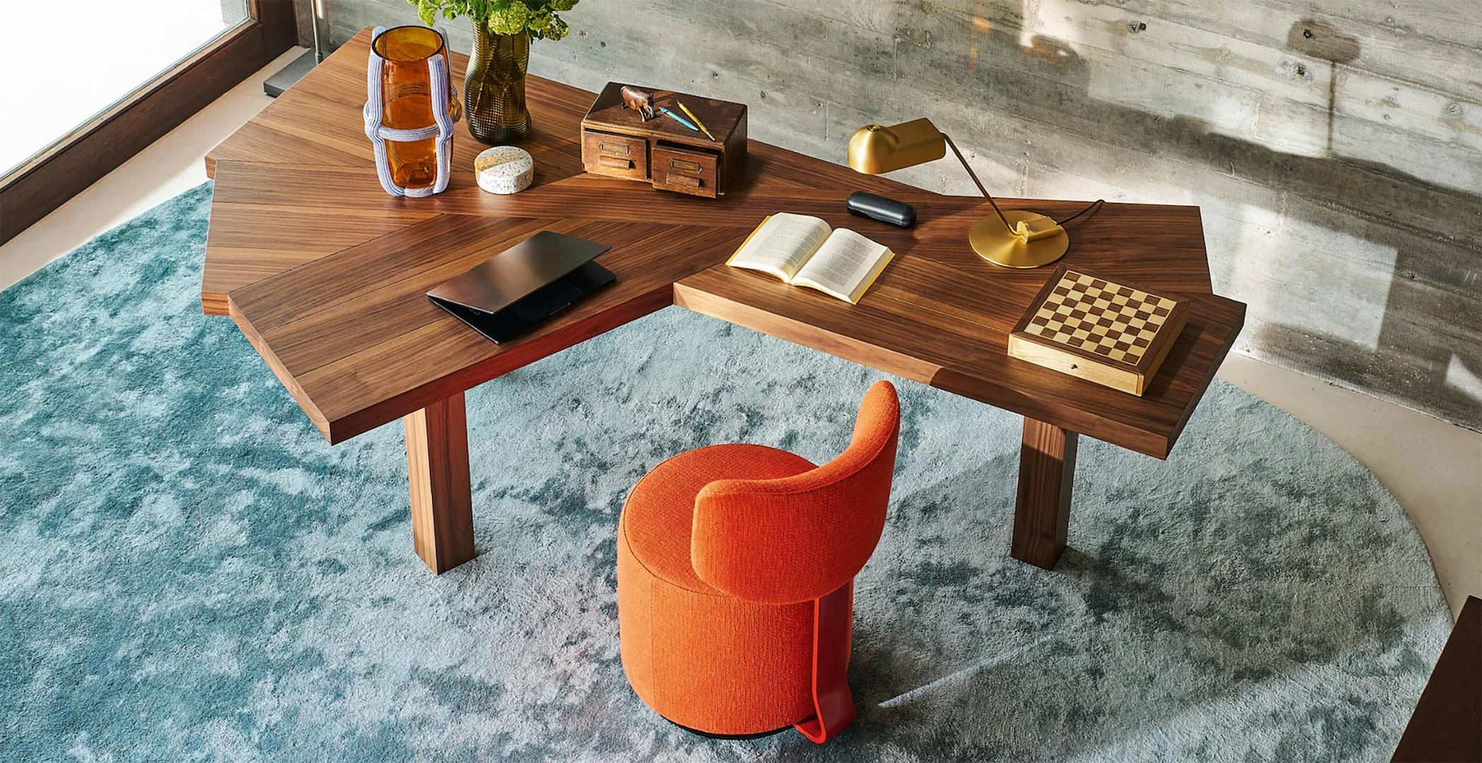 DD_Home-Office_Cassina-Desk-1