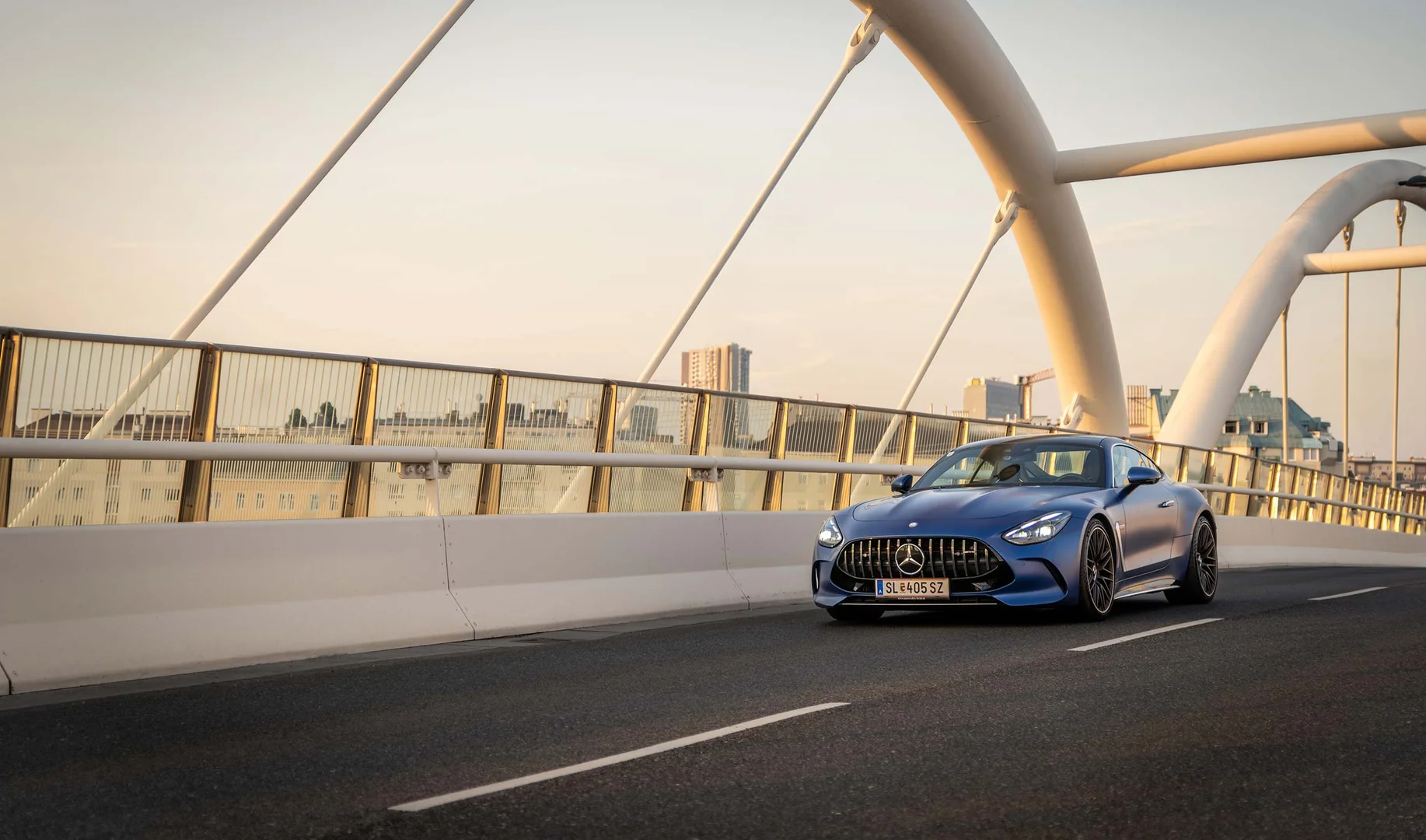 DD_Mercedes-AMG-10