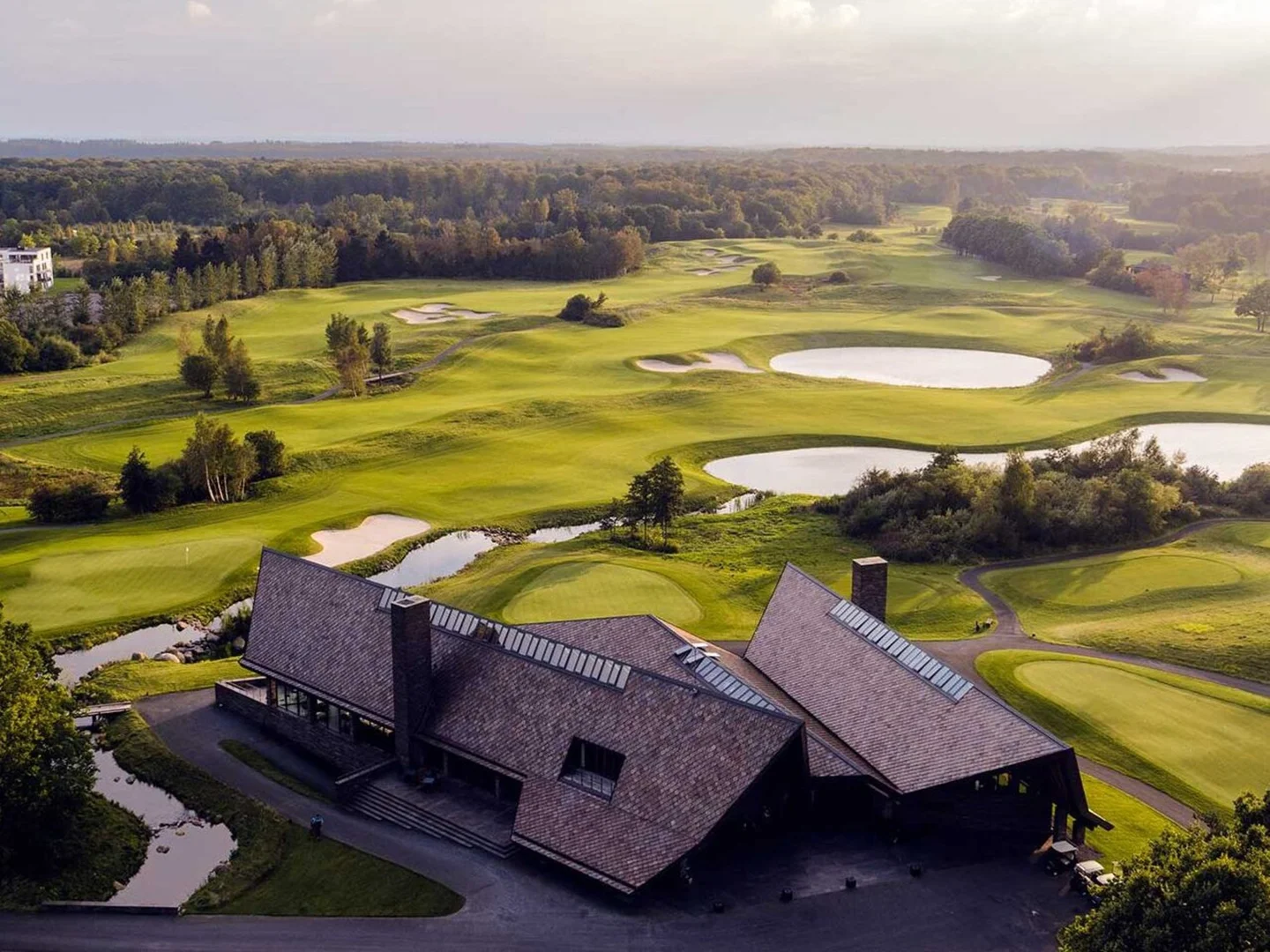05.08_Golfplatz_Titelbild_c_thescandinavian